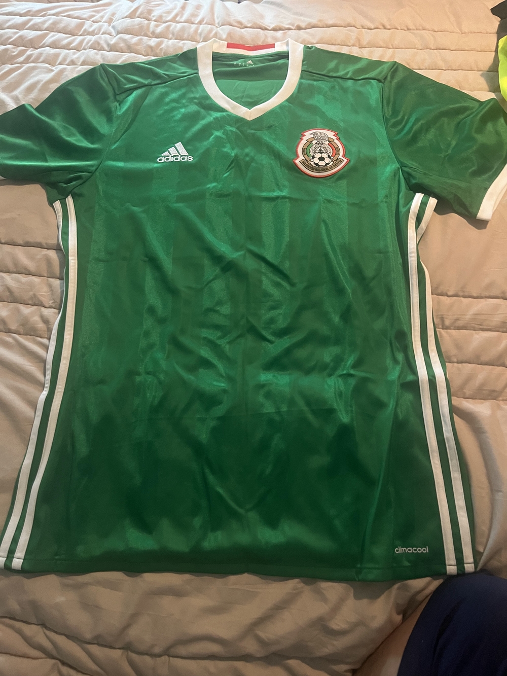 2016 Adidas Green Mexico Soccer Jersey with White Trim Mens Large